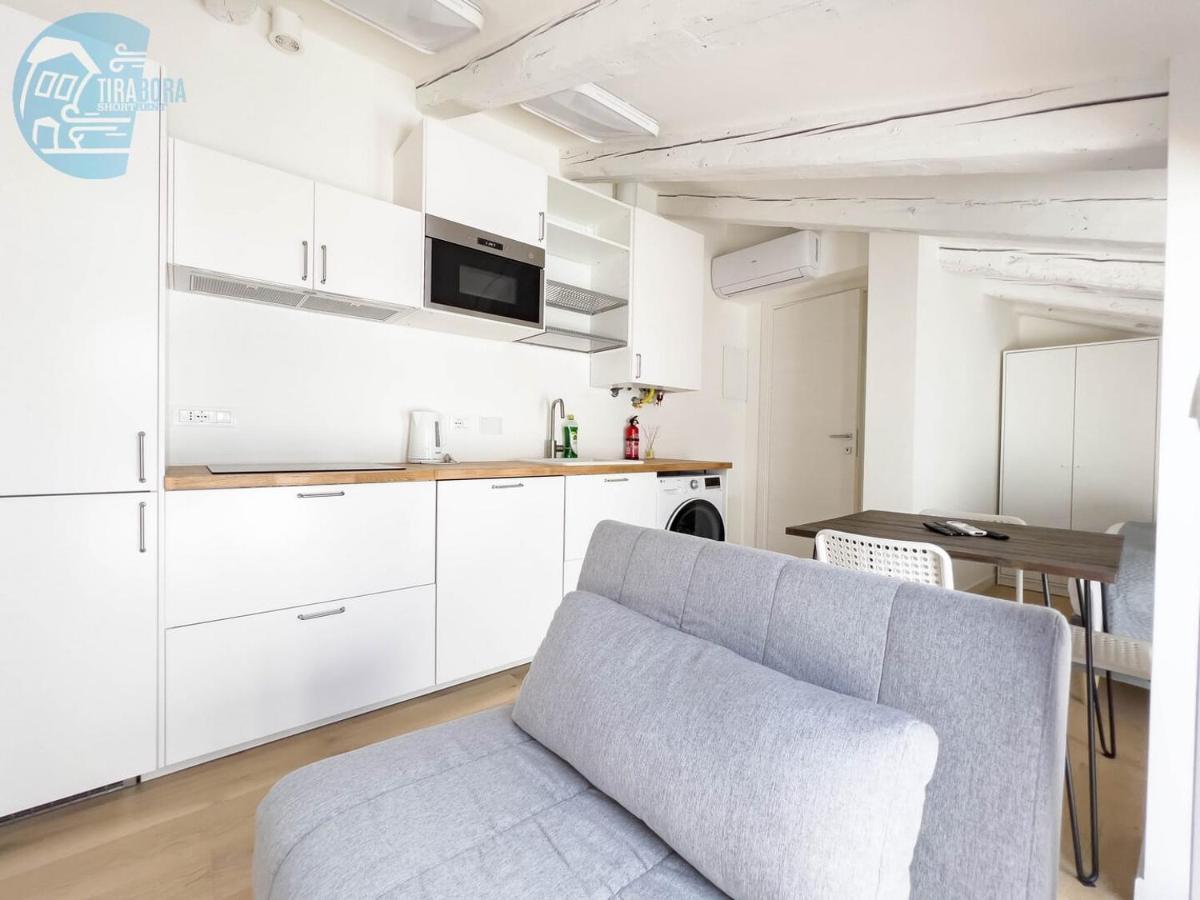 Apartament Corridoni 4C Tirabora Short Rent Triest Zewnętrze zdjęcie